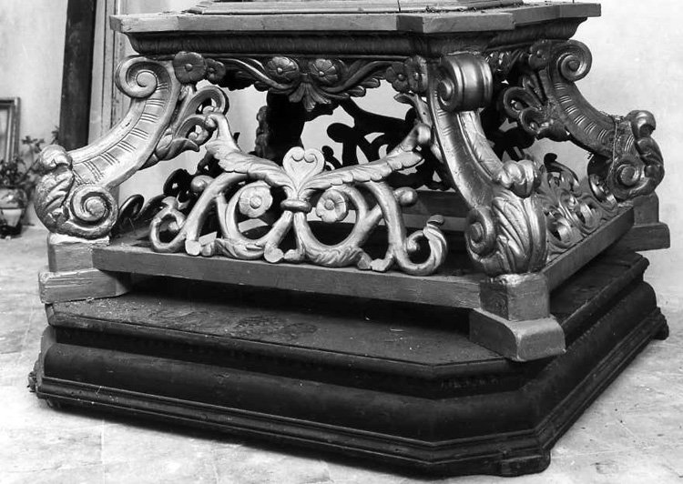 piedistallo di statua - bottega campana (sec. XIX)