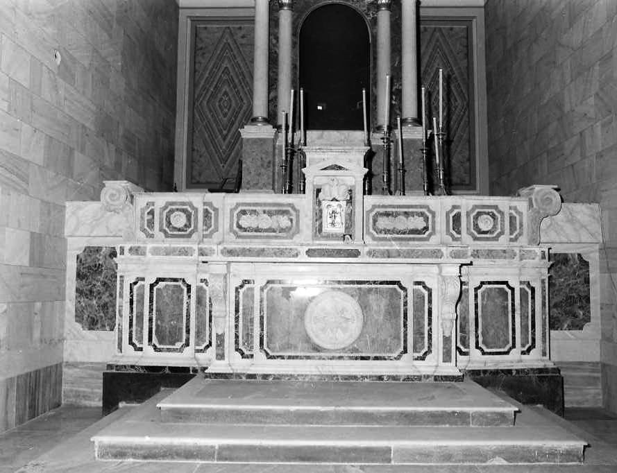 altare maggiore - bottega campana (seconda metà sec. XVIII)