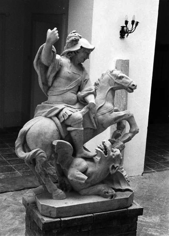 San Giorgio uccide il drago (statua equestre) - bottega campana (sec. XVIII)