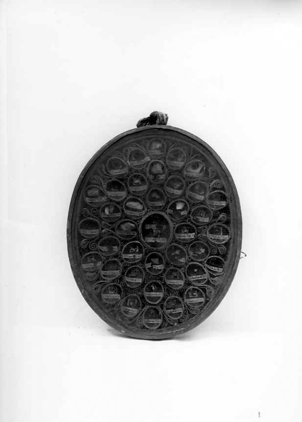 reliquiario a capsula - a medaglione - bottega campana (sec. XIX)