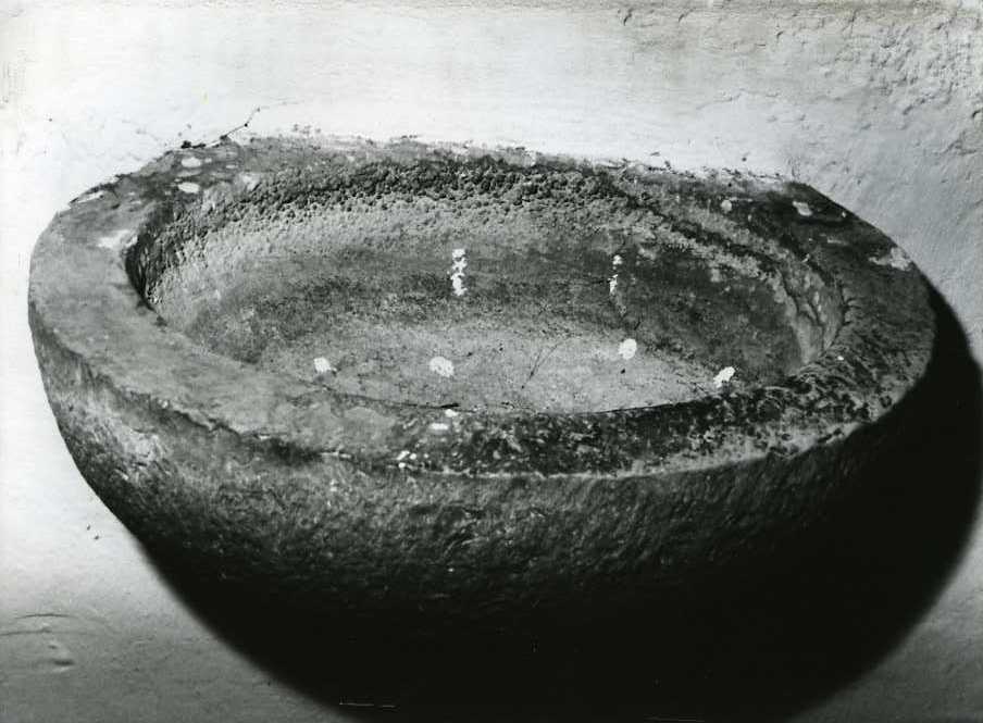 acquasantiera da parete - bottega campana (prima metà sec. XVIII)