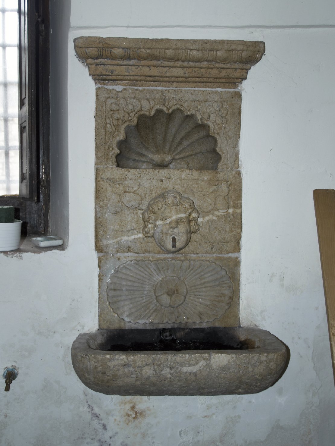fontana, opera isolata - bottega beneventana (seconda metà sec. XVII)