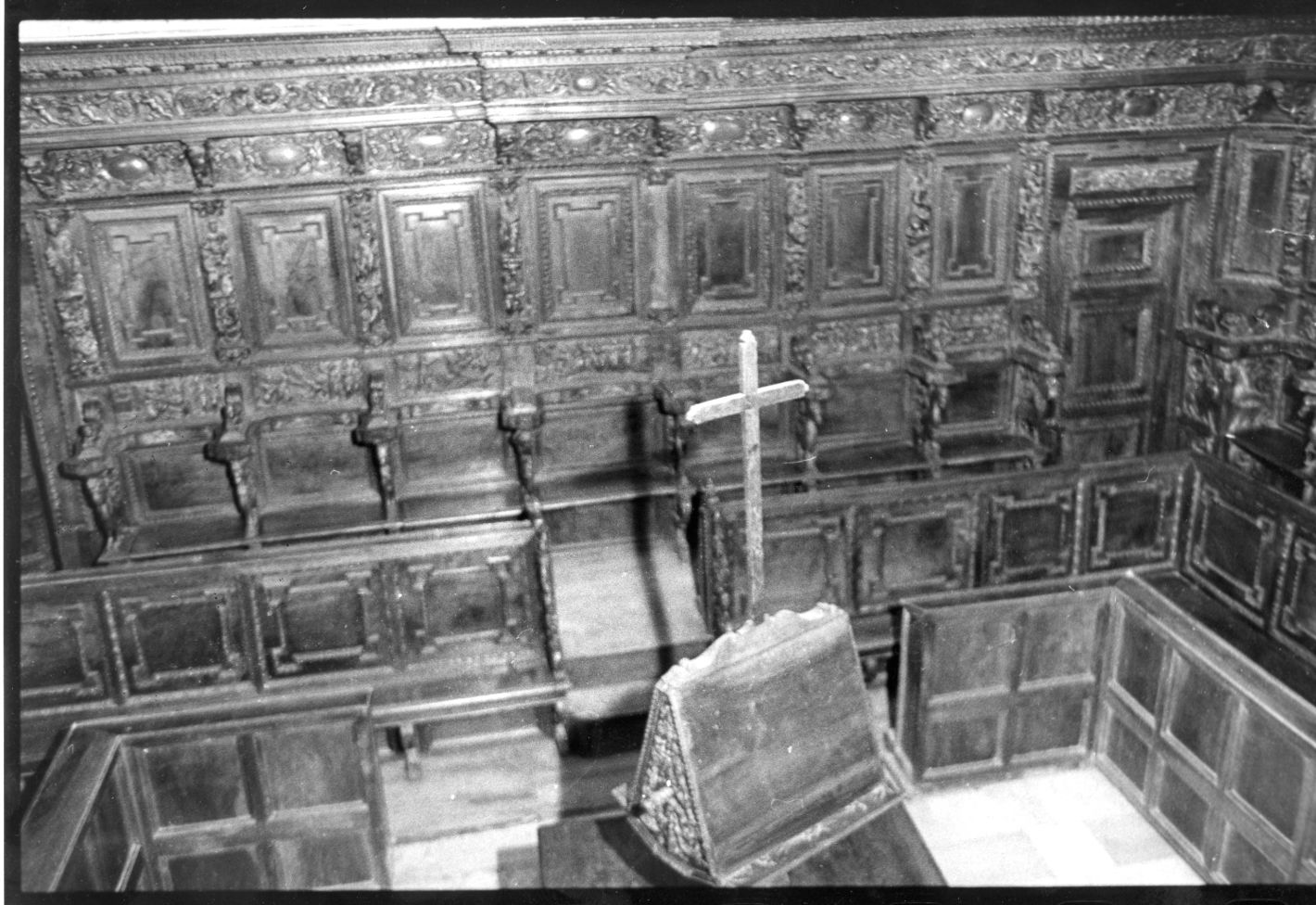 stalli del coro di Infante Scipione (attribuito), Bonavita Giacomo detto Capoccia di Lauro (attribuito) (metà sec. XVII)