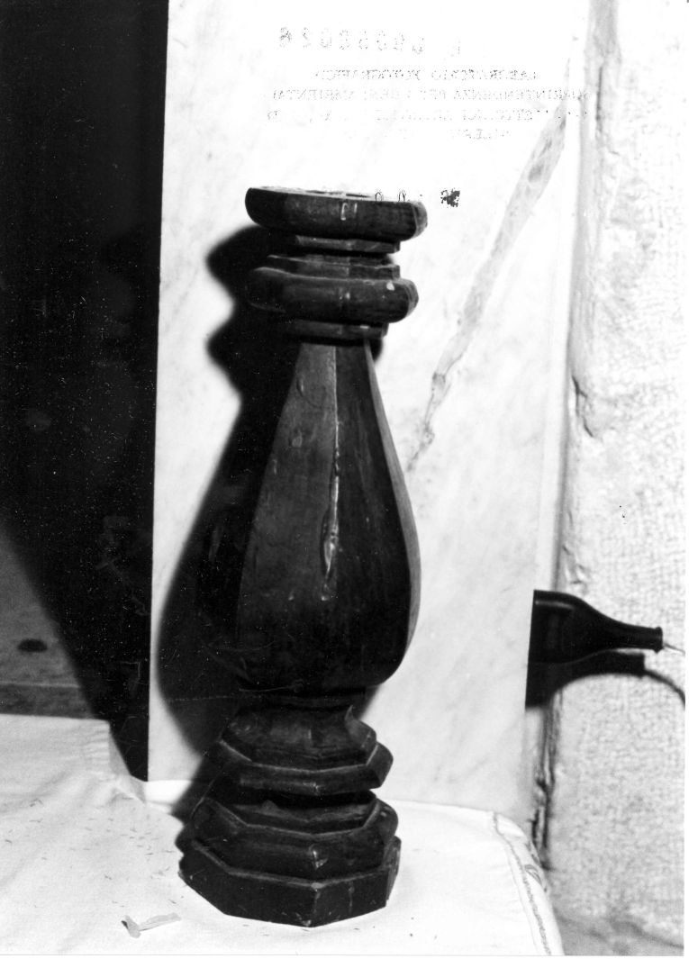 candeliere, serie - bottega campana (ultimo quarto sec. XVIII)