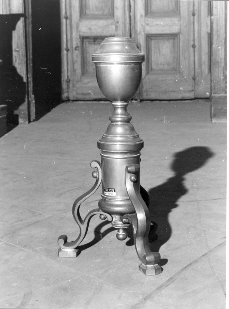 candelabro, frammento - bottega campana (seconda metà sec. XIX)