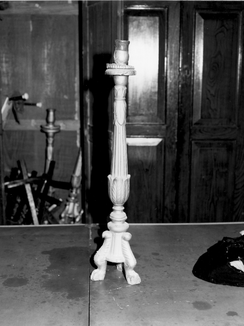 candelabro, coppia - bottega campana (inizio sec. XIX)