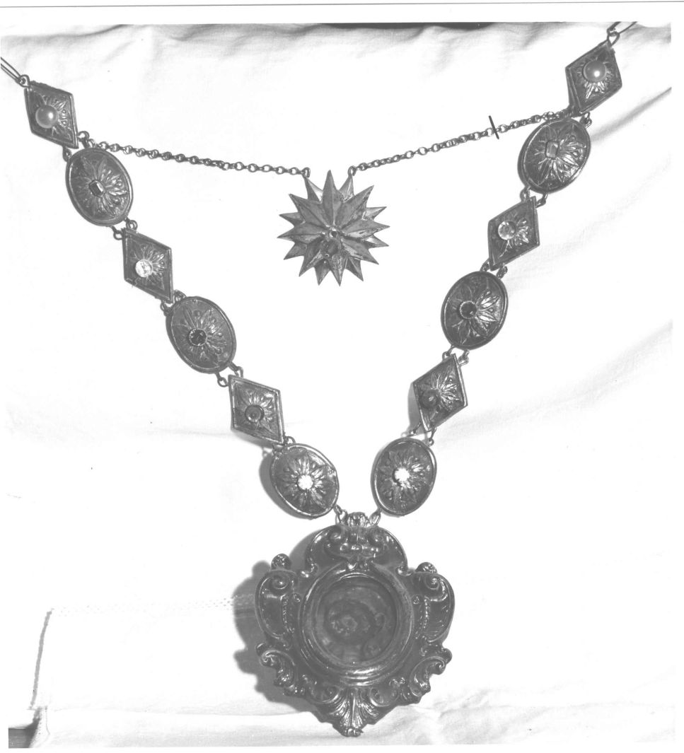 reliquiario a capsula - a medaglione - bottega napoletana (seconda metà sec. XVIII)