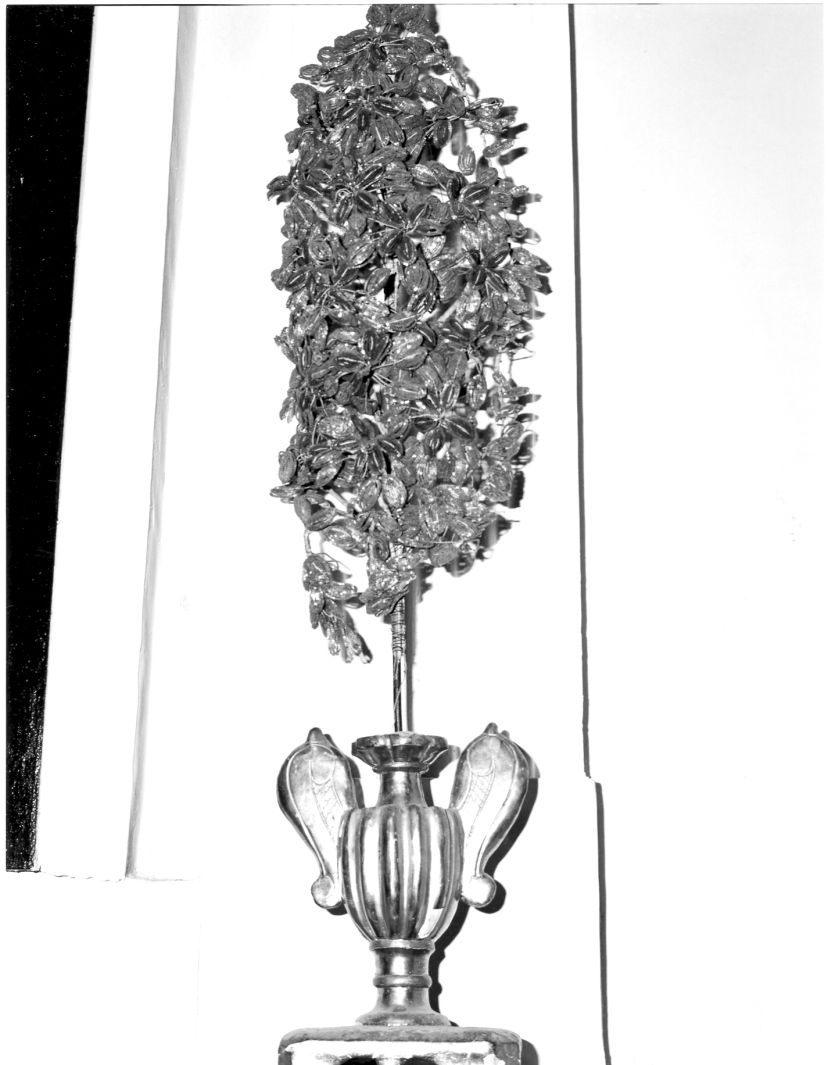 vaso d'altare con composizione floreale - bottega campana (sec. XIX)