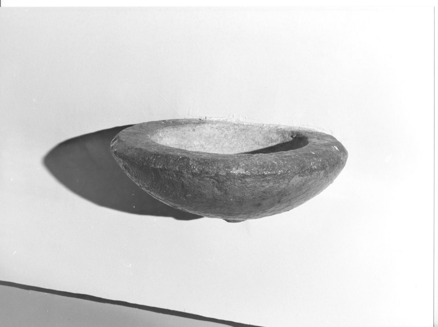 acquasantiera da parete - bottega campana (seconda metà sec. XVII)