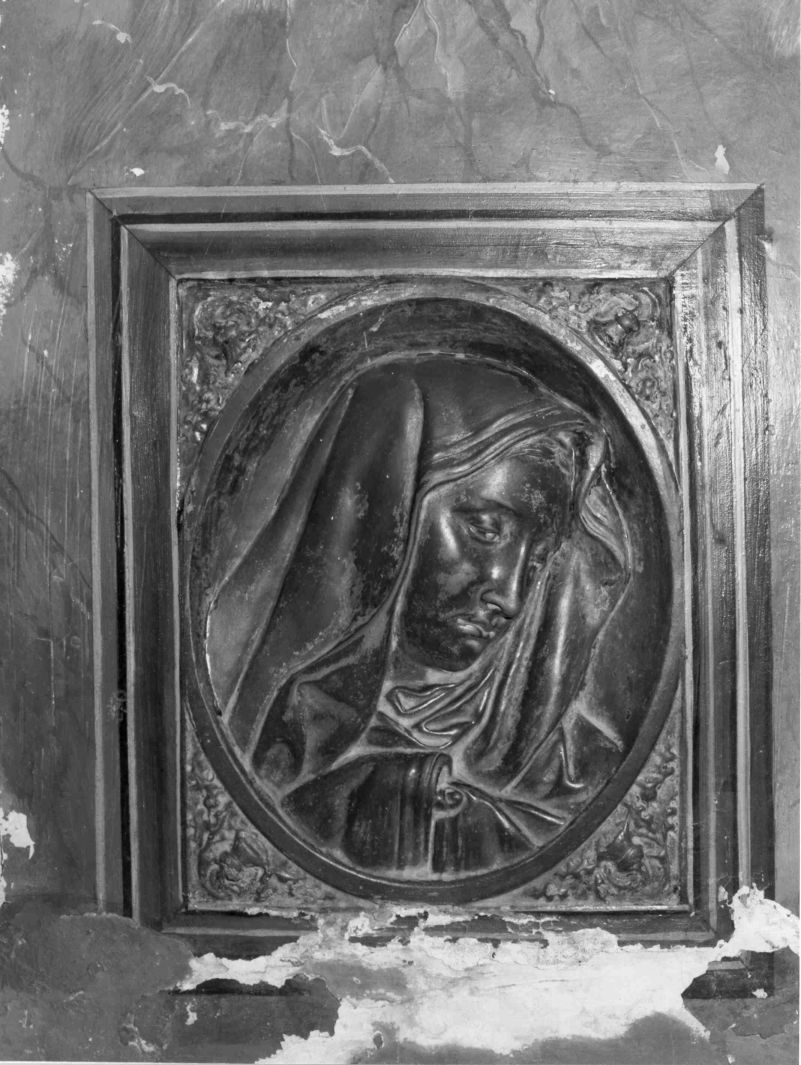 Maria Vergine (rilievo) - bottega campana (sec. XIX)