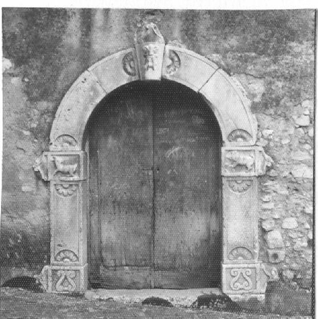 motivi decorativi zoomorfi (portale) - bottega campana (sec. XVIII)