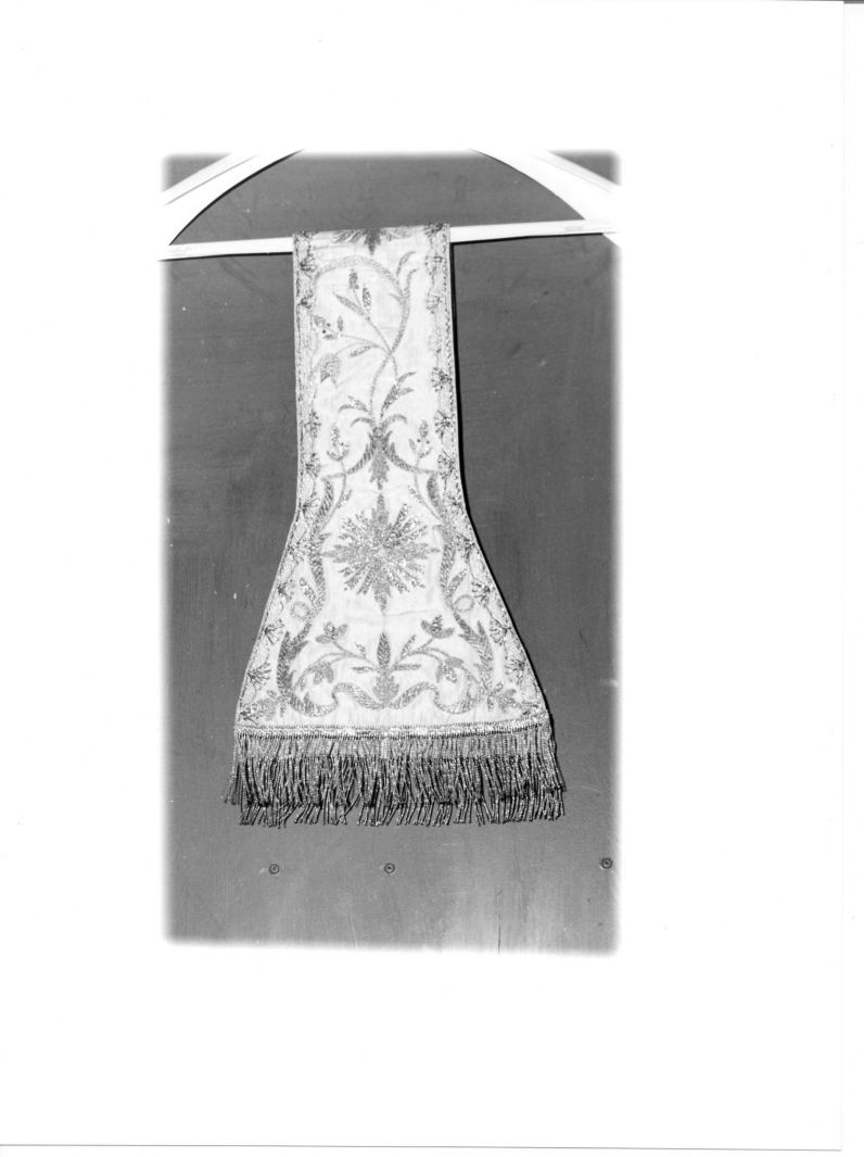 motivi decorativi floreali (manipolo) - manifattura campana (seconda metà sec. XIX)