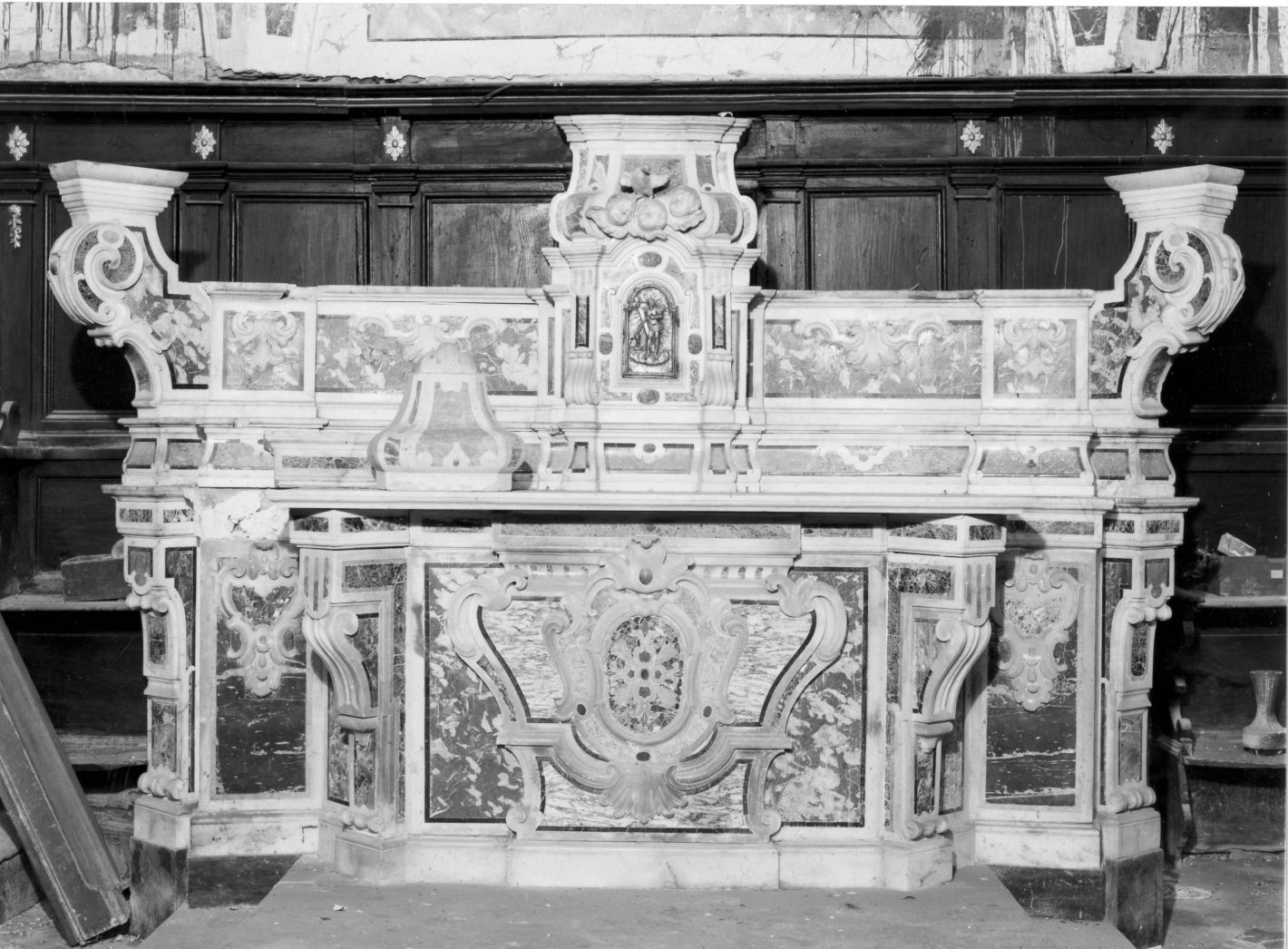 altare maggiore - bottega Italia meridionale (sec. XVII)