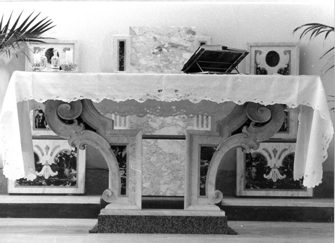 altare - bottega salernitana (seconda metà sec. XVIII)