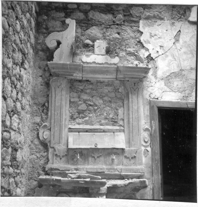 lavabo da sacrestia, opera isolata - bottega campana (sec. XVIII)