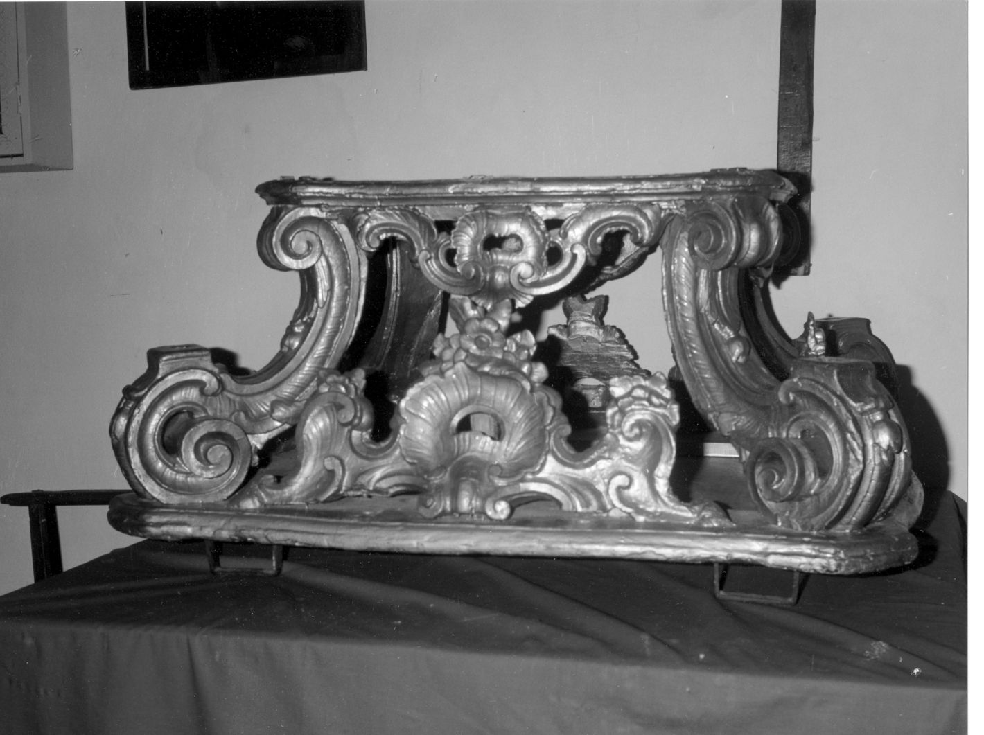 piedistallo di statua - bottega napoletana (sec. XVIII)