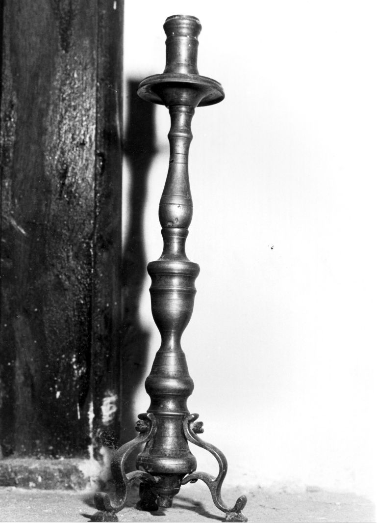 candeliere, serie - bottega campana (primo quarto sec. XX)