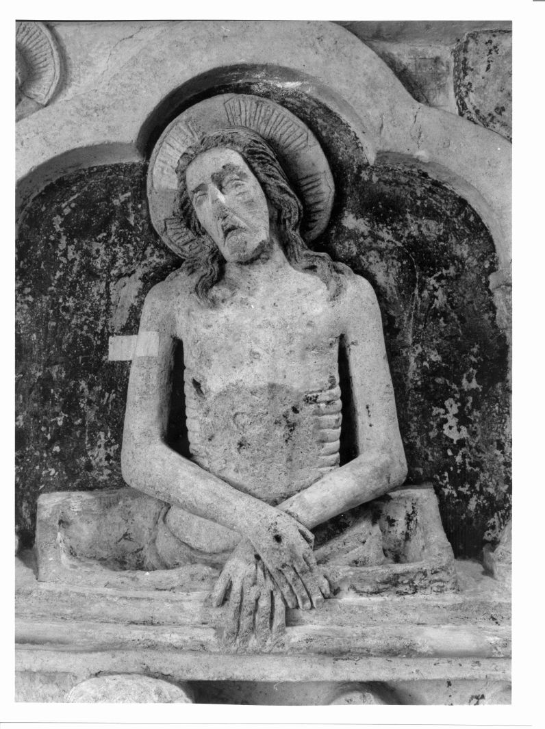 Cristo in pietà (rilievo, elemento d'insieme) - bottega campana (sec. XV)