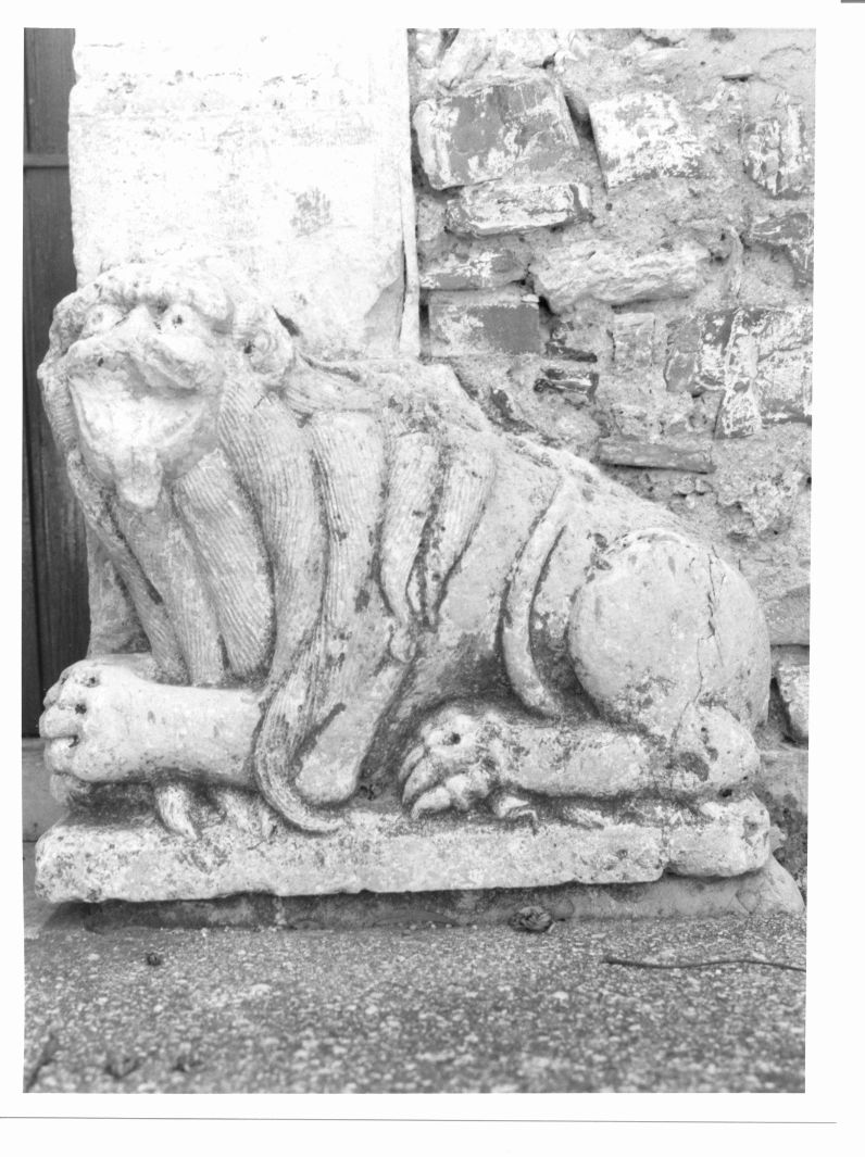 leone (scultura, elemento d'insieme) - bottega cilentana (sec. XV)