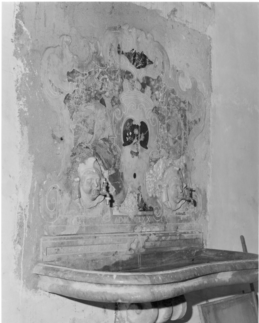 elementi decorativi antropomorfi (fontana da sacrestia) - bottega campana (sec. XVIII)