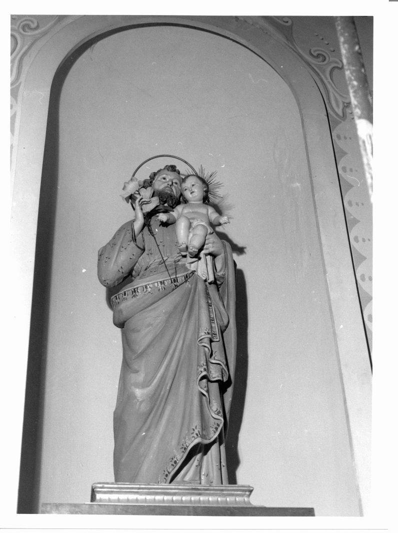 San Giuseppe e Gesù Bambino (gruppo scultoreo, opera isolata) - bottega campana (inizio sec. XIX)
