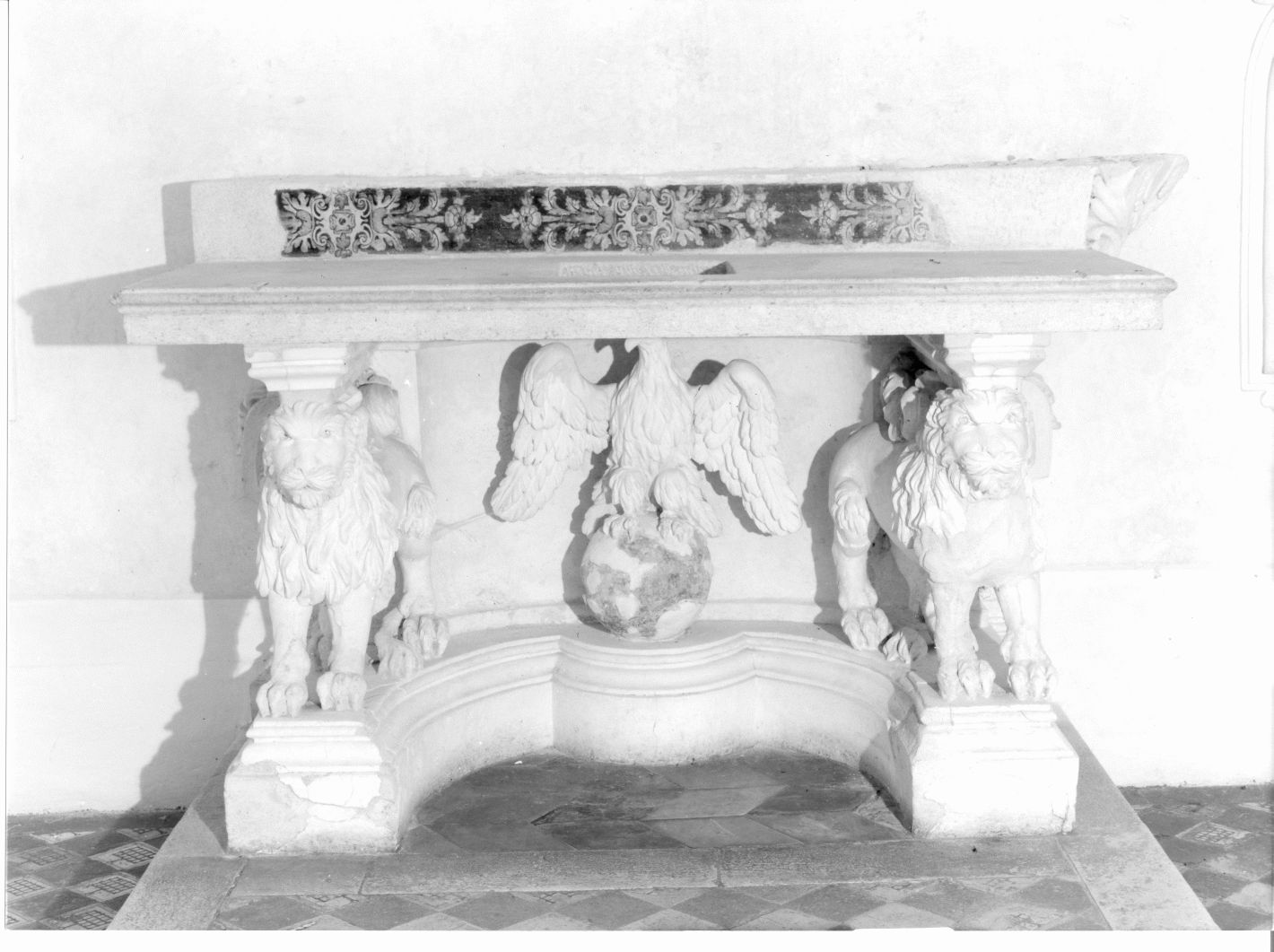 altare - bottega di Padula (sec. XVIII)