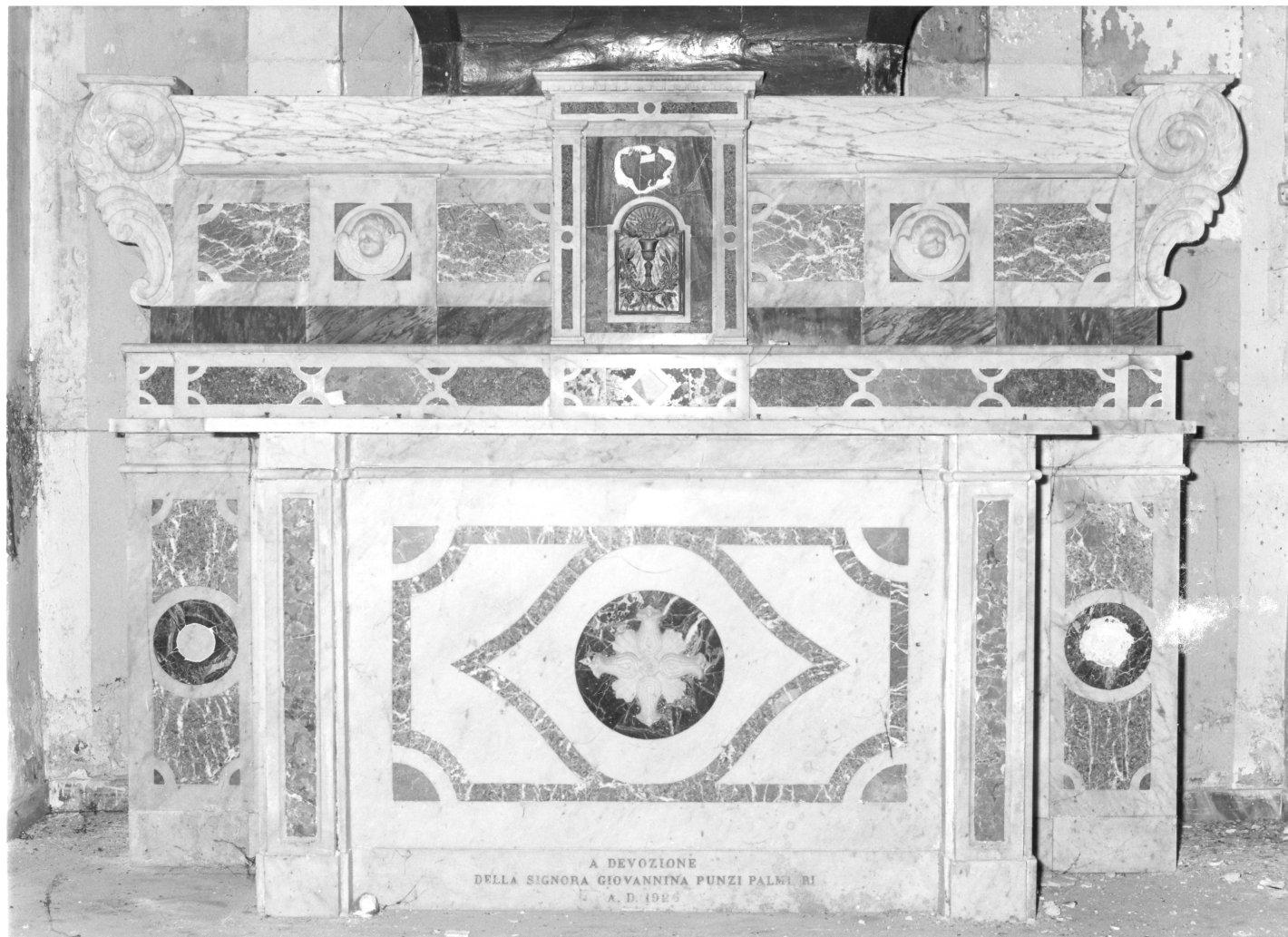 altare - bottega campana (sec. XX)