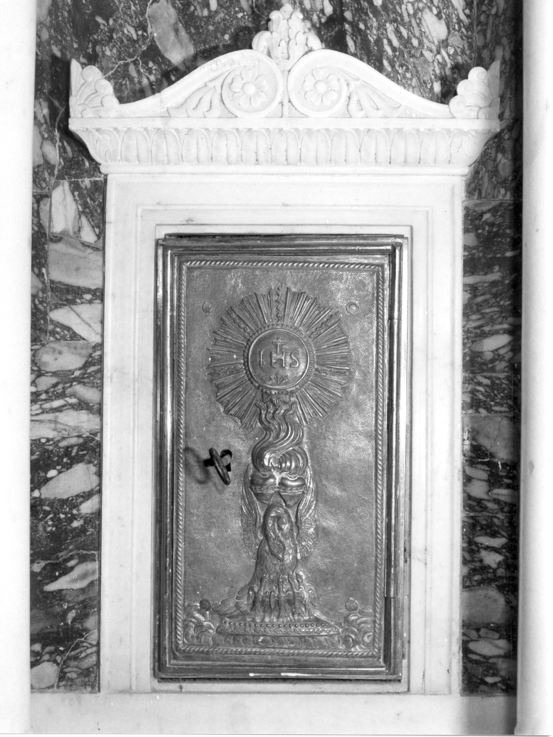 pellicano come simbolo di Cristo (sportello di tabernacolo, elemento d'insieme) - bottega campana (sec. XIX)