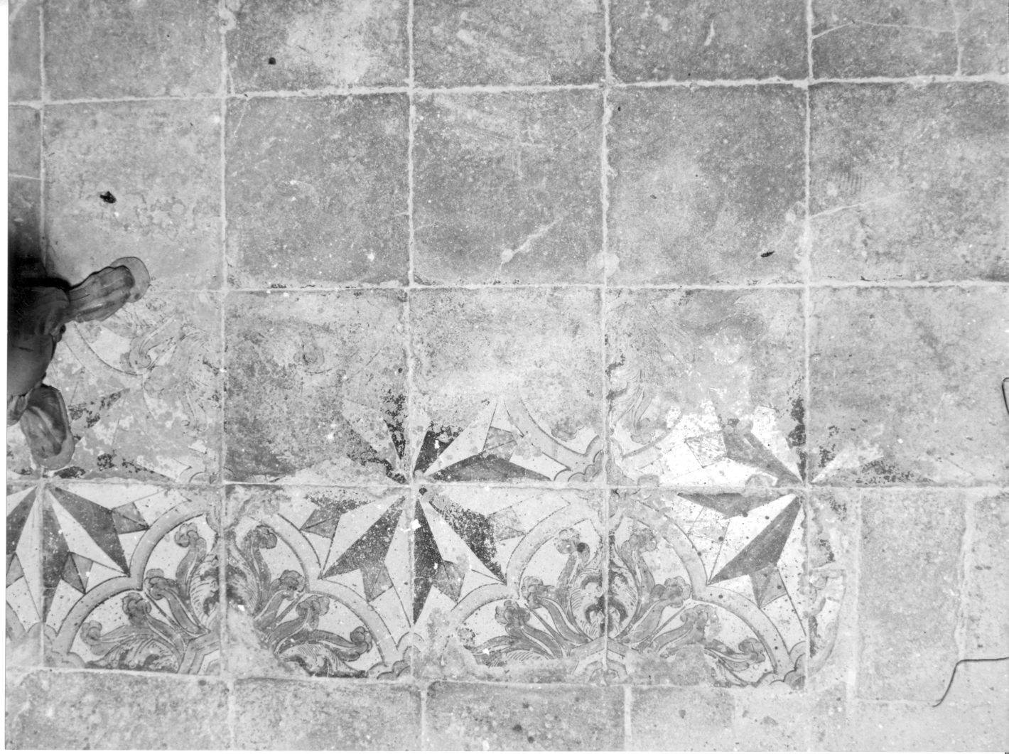 pavimento, frammento - bottega campana (metà sec. XVIII)