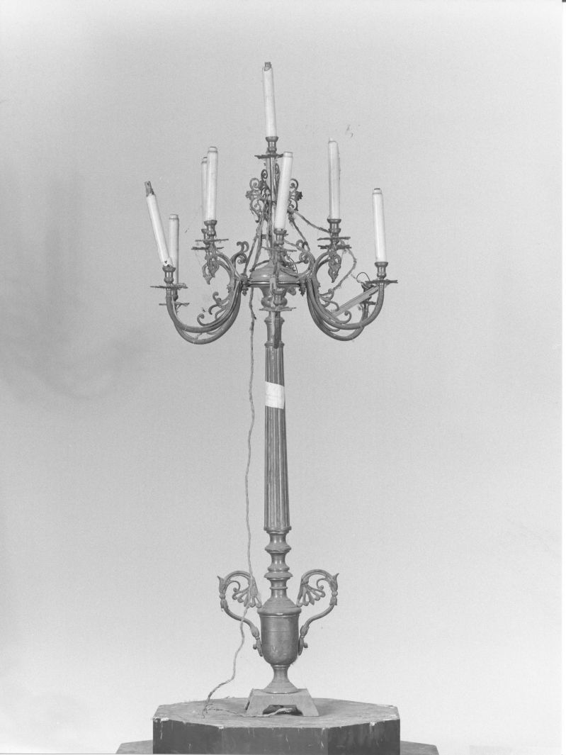 candelabro, opera isolata - bottega campana (seconda metà sec. XIX)