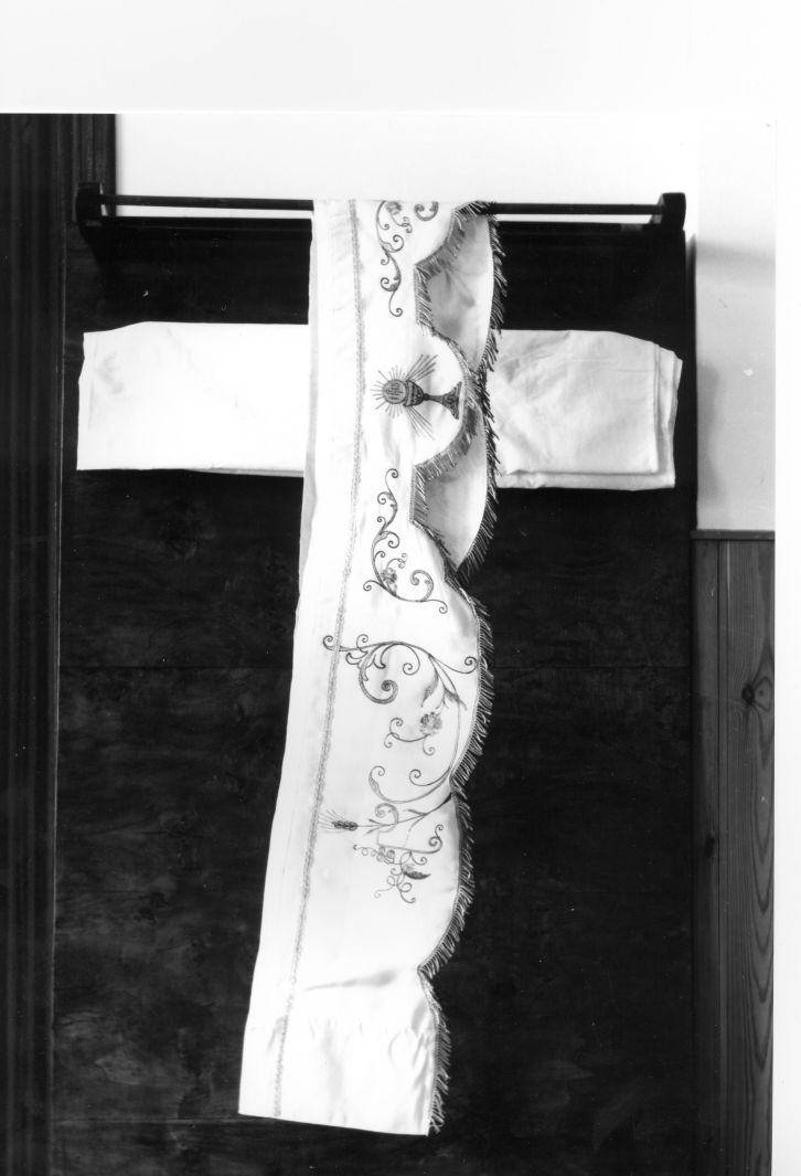 calice eucaristico (tovaglia d'altare, opera isolata) - manifattura Italia meridionale (fine/inizio secc. XIX/ XX)