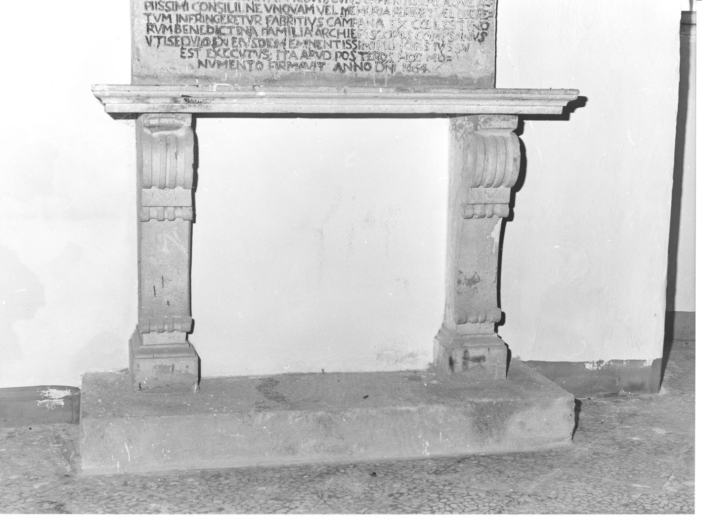 altare, frammento - bottega campana (primo quarto sec. XVIII)