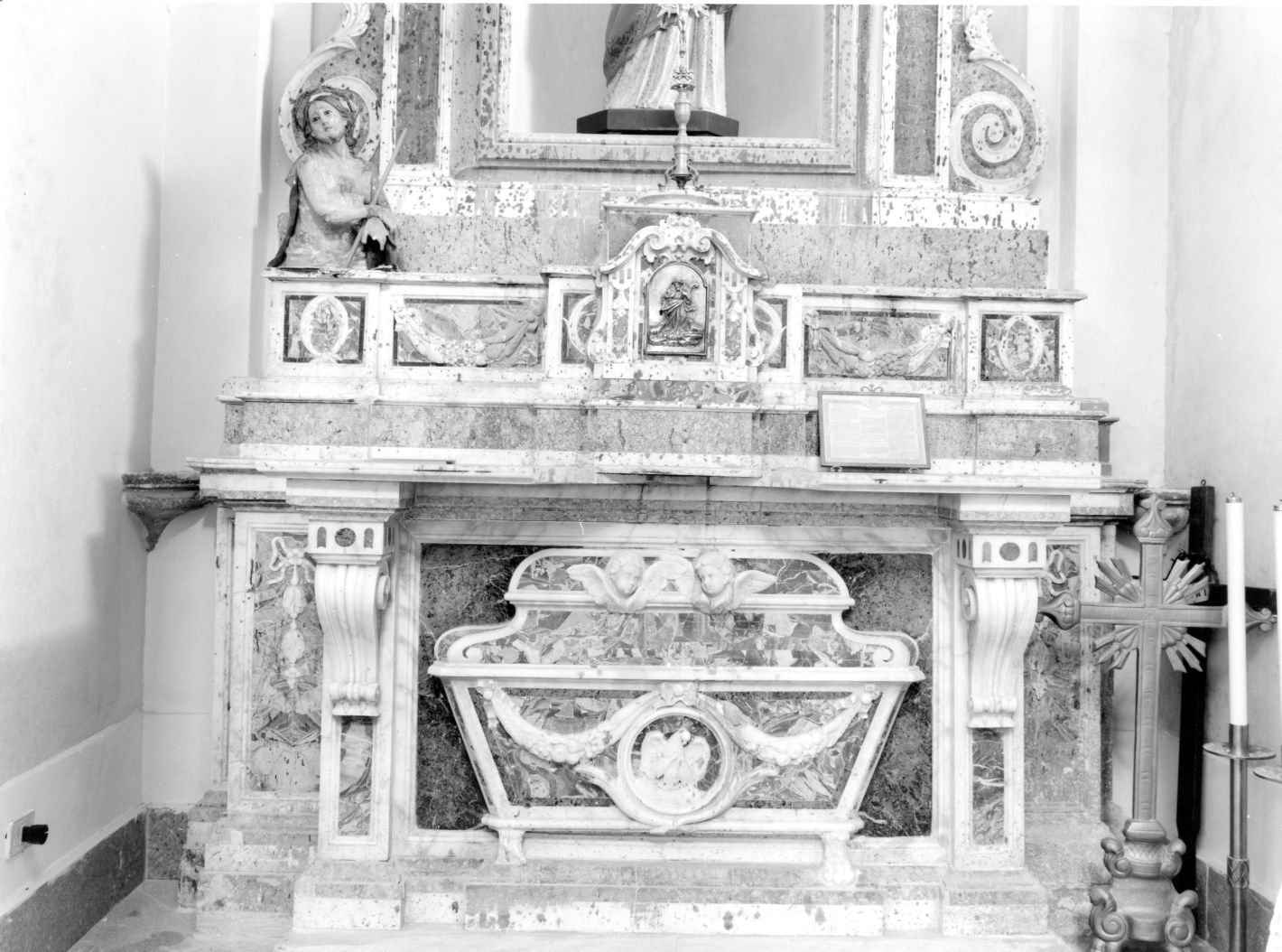 altare - bottega napoletana (inizio sec. XIX)