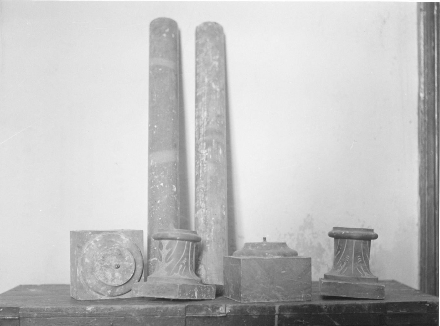 colonna, elemento d'insieme - bottega irpina (inizio sec. XX)