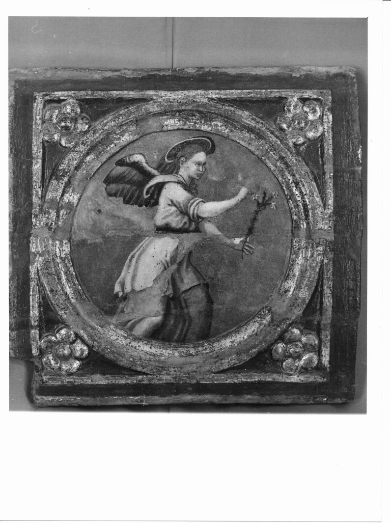 angelo annunciante (scomparto di trittico, elemento d'insieme) di Tramontano Decio (cerchia) (seconda metà sec. XVI)
