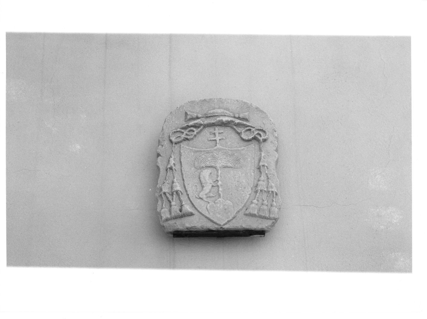 stemma comunale (rilievo, opera isolata) - bottega irpina (metà sec. XVIII)