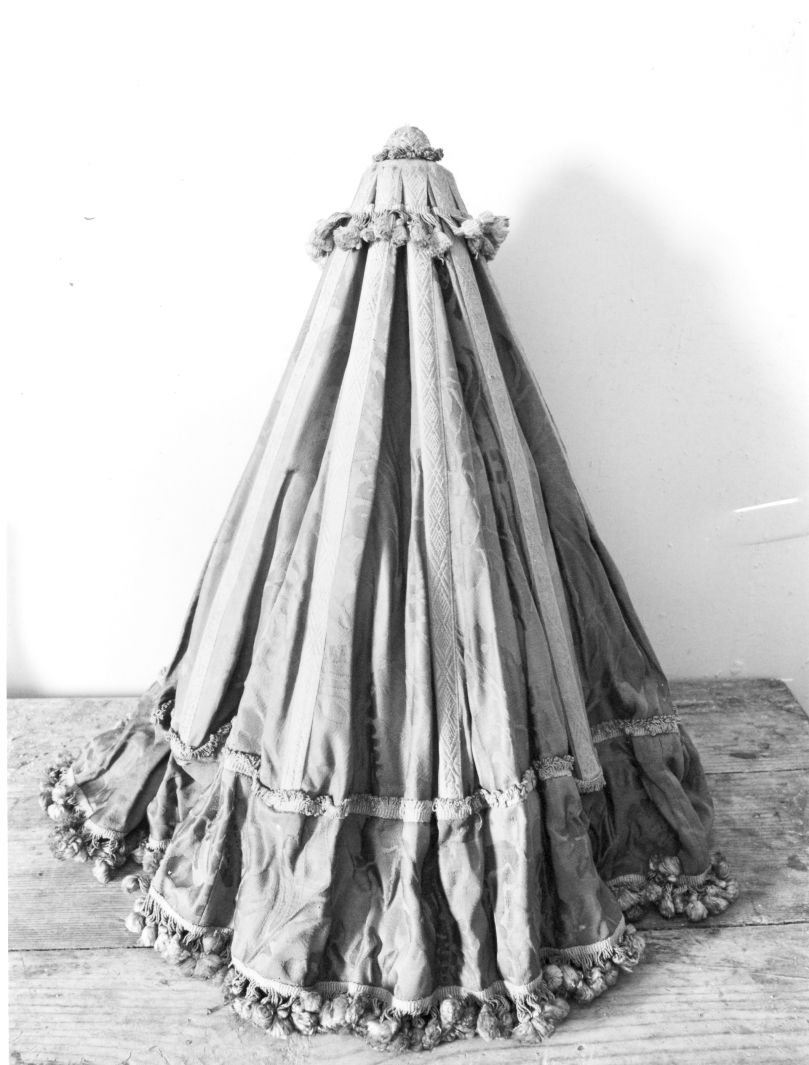 ombrellino processionale - manifattura campana, bottega campana (sec. XIX)