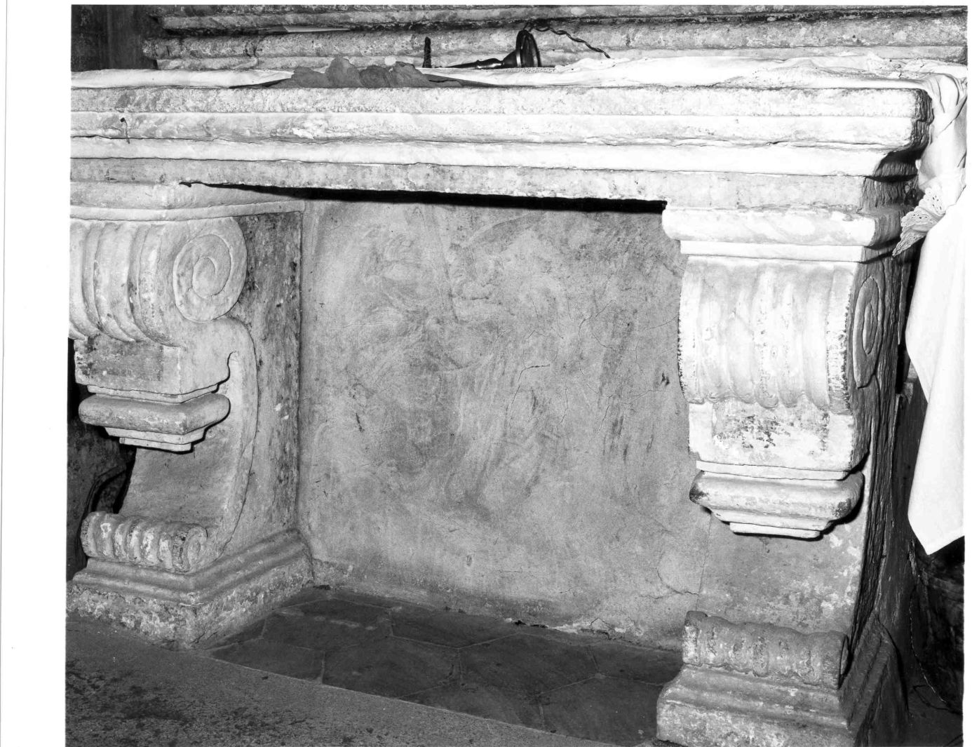 altare - bottega campana (sec. XVII)
