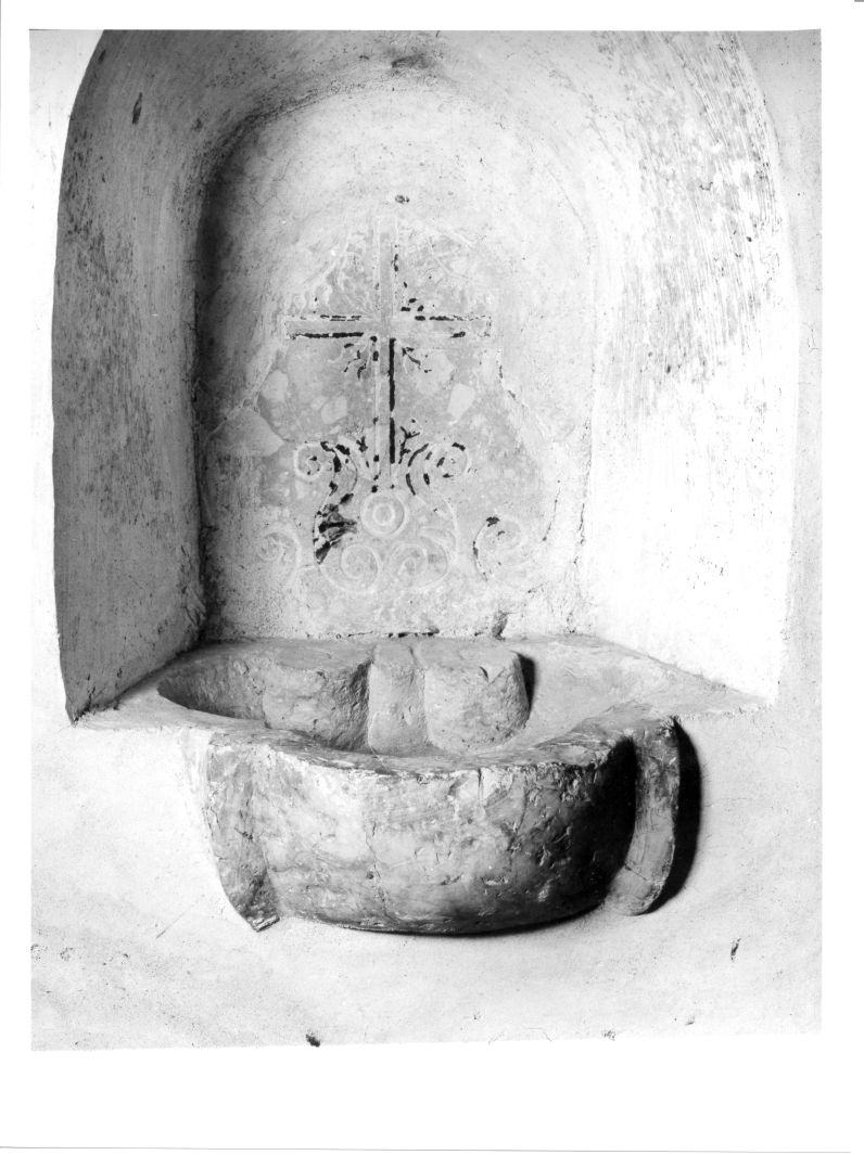 acquasantiera da parete, opera isolata - bottega di Buccino (seconda metà sec. XVI)