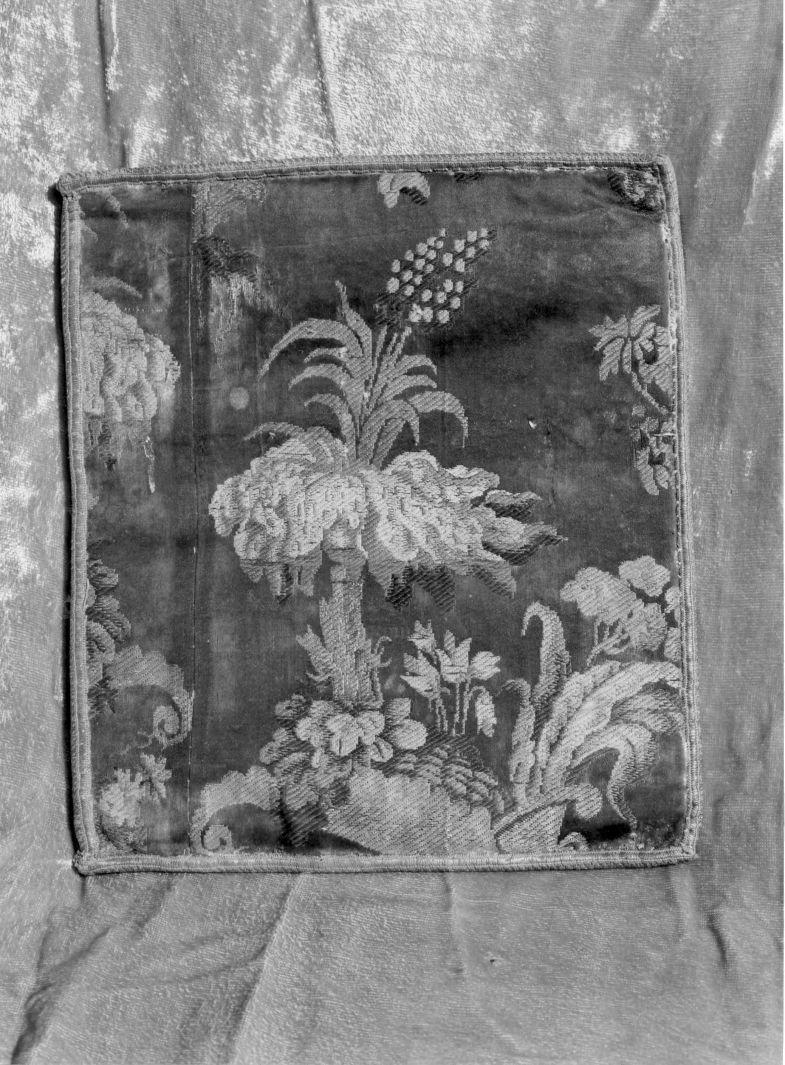 motivi decorativi floreali (borsa) - manifattura campana (fine/inizio secc. XIX/ XX)