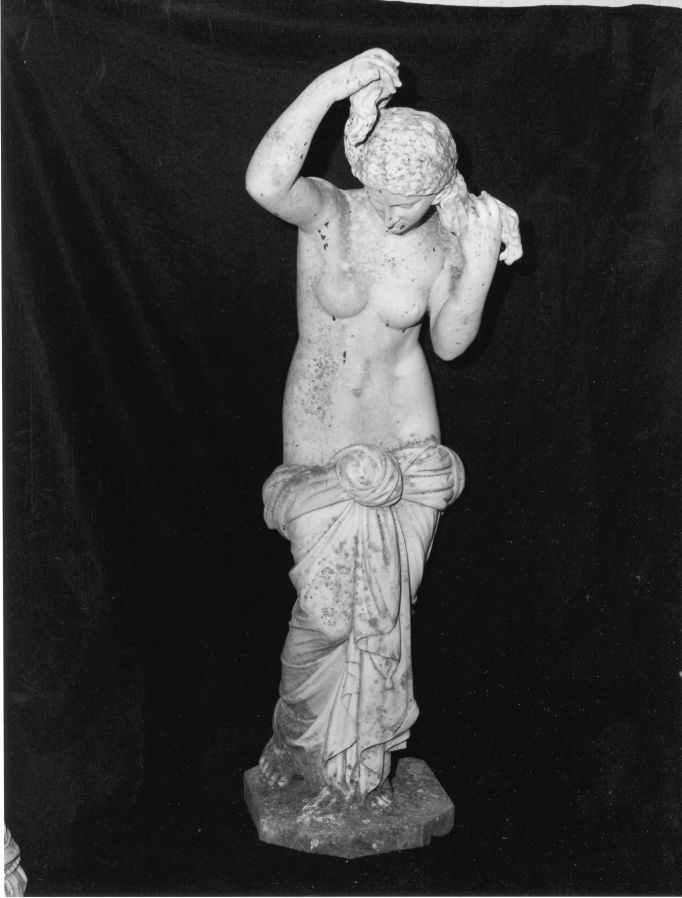 Venere al bagno (statua, opera isolata) di Bazzanti Pietro (seconda metà sec. XIX)