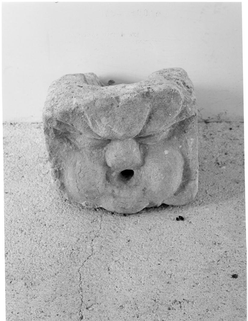 figura antropomorfa (scultura, frammento) - bottega campana (sec. XIX)