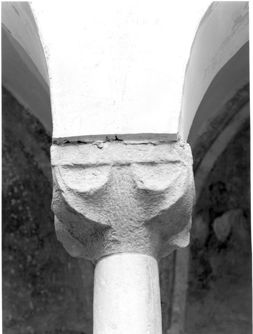capitello, serie - bottega campana (sec. XIV)