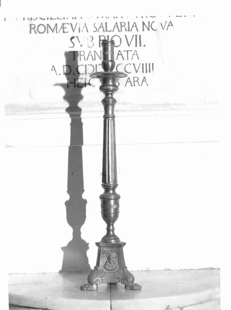 candelabro, serie - bottega Italia meridionale (seconda metà sec. XIX)