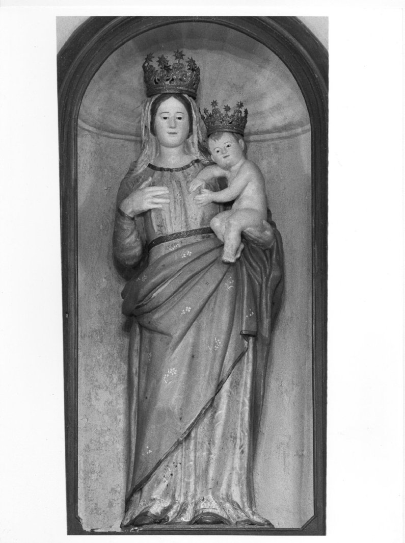 Santa Maria della Pace, Madonna con Bambino (statua) - bottega Italia meridionale (sec. XVIII)