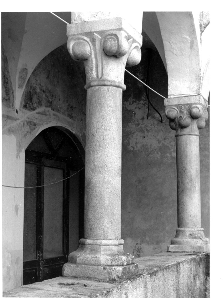 colonna, serie - bottega campana (fine/inizio secc. XIV/ XV)
