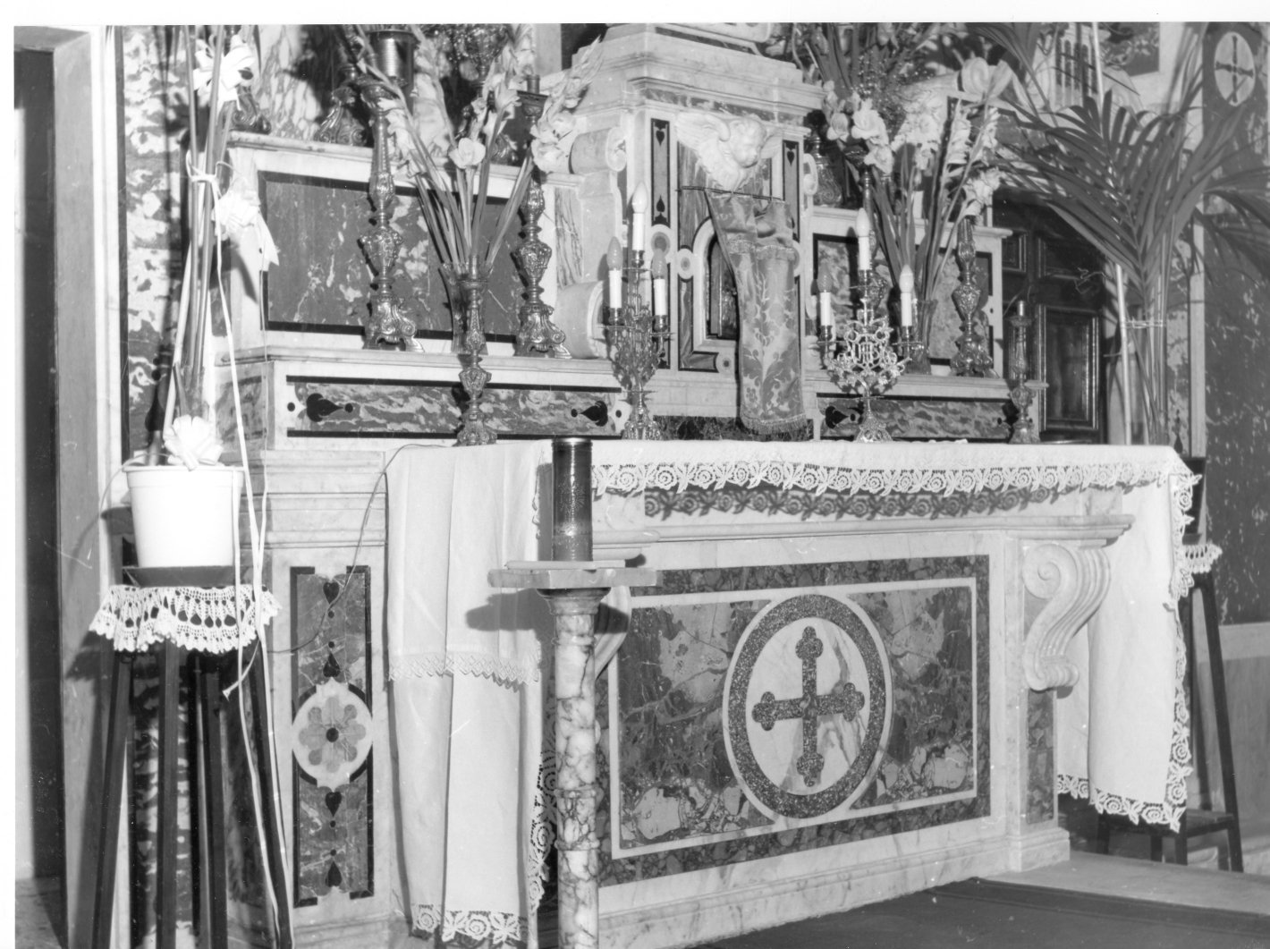 altare maggiore - bottega napoletana (secc. XVIII/ XIX)