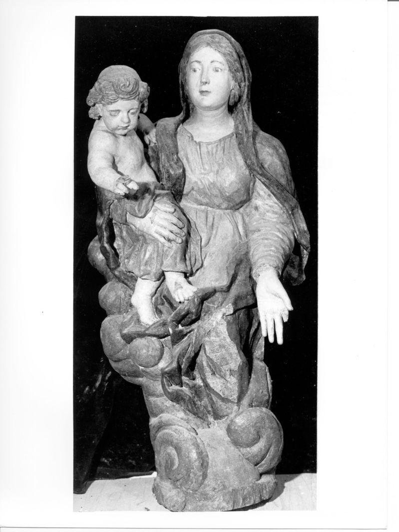 Madonna di Monserrato (statua, opera isolata) - bottega campana (metà sec. XVII)