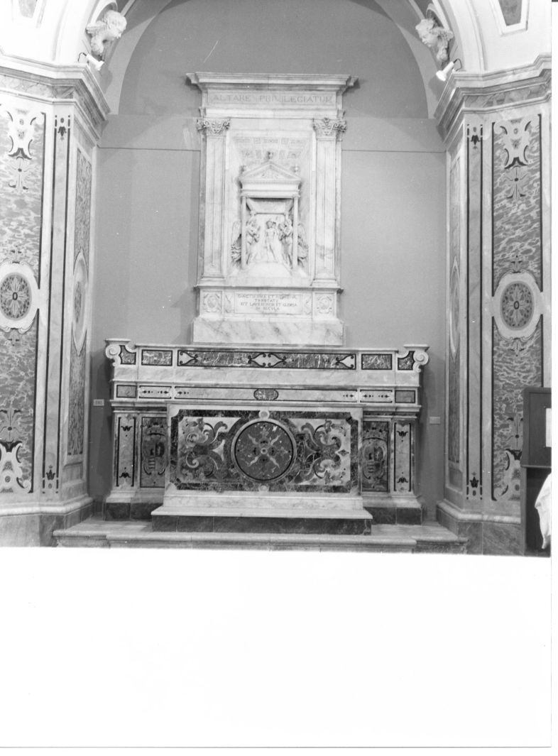 motivi decorativi floreali (altare) - bottega campana (seconda metà sec. XVIII)