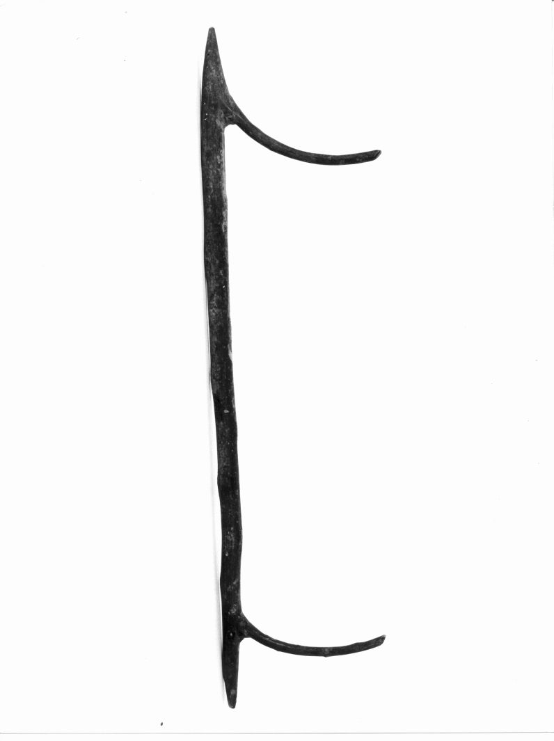 strumento per formare le matasse - bottega campana (sec. XX)